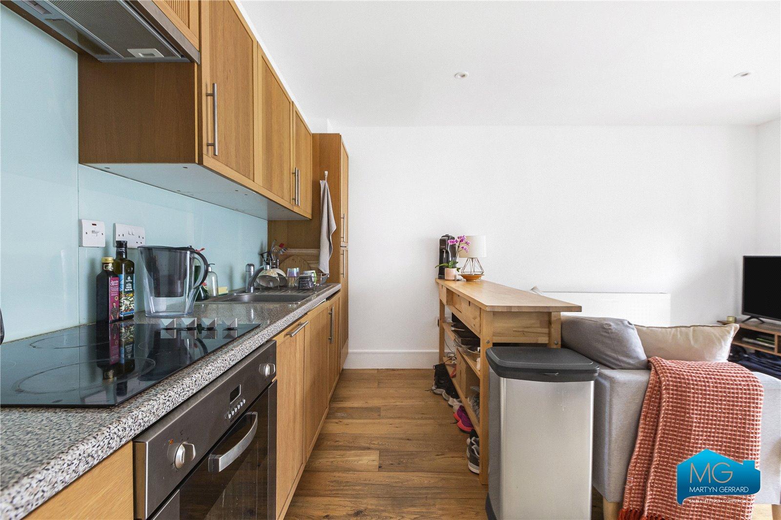 2 bedroom Terraced House to rent - Martyn Gerrard