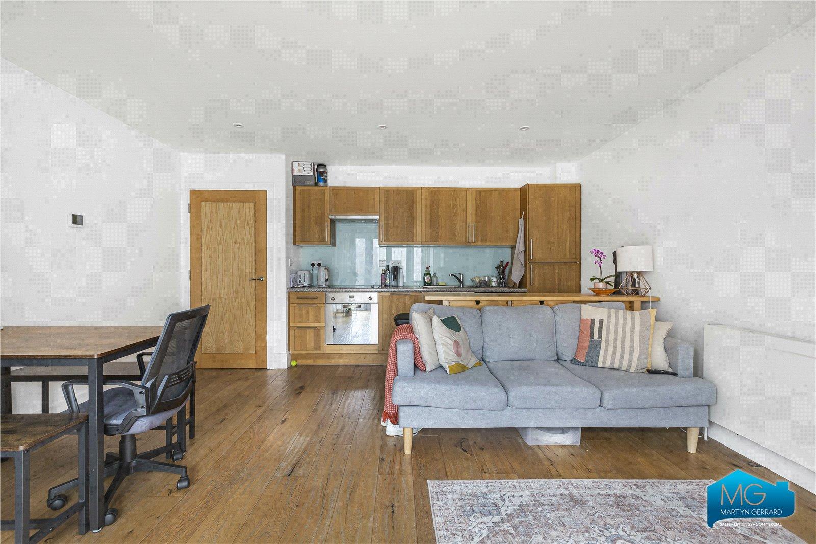 Dairy Mews, East Finchley, London, N2+ - Martyn Gerrard