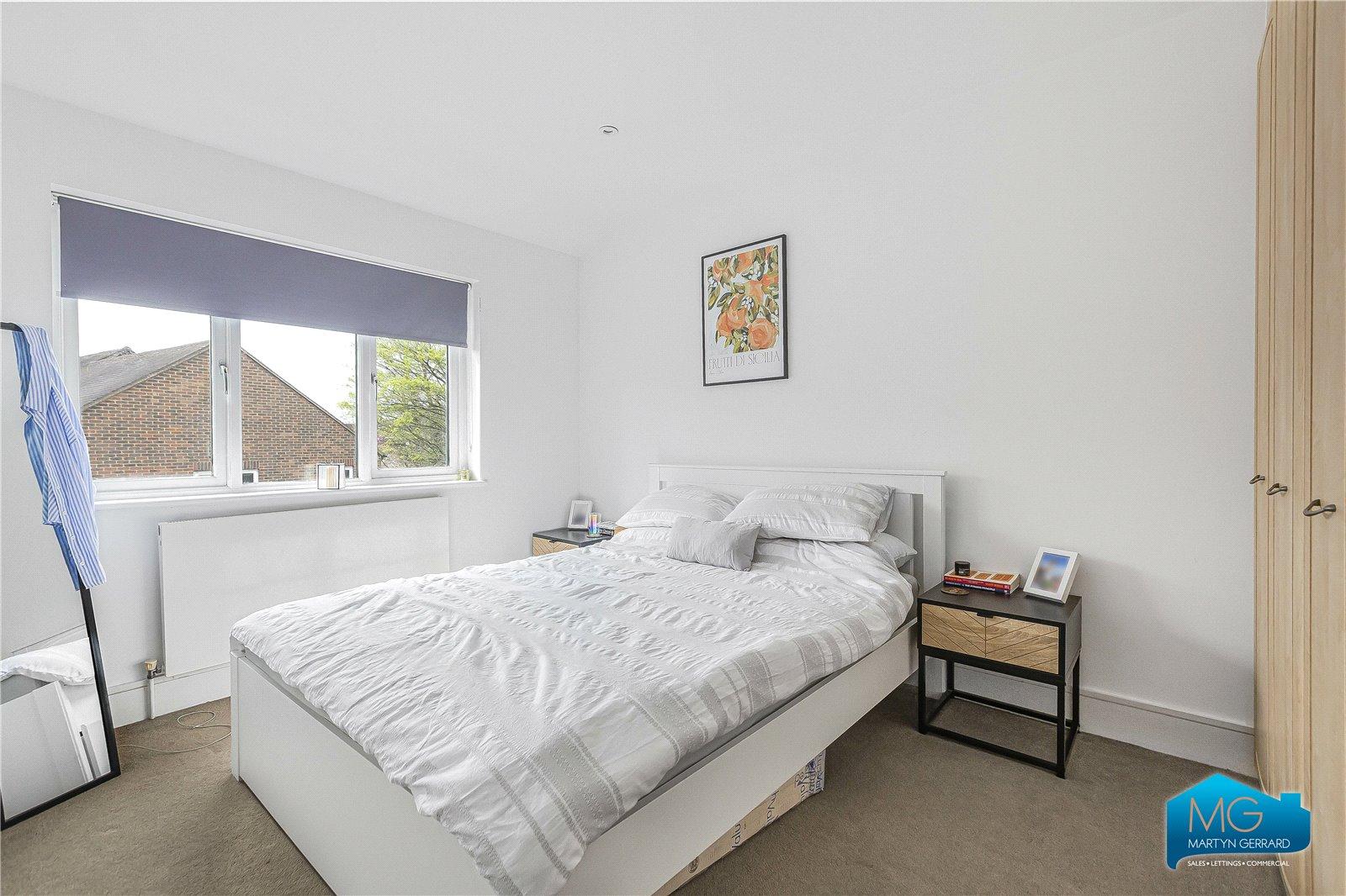 2 bedroom Terraced House to rent - Martyn Gerrard