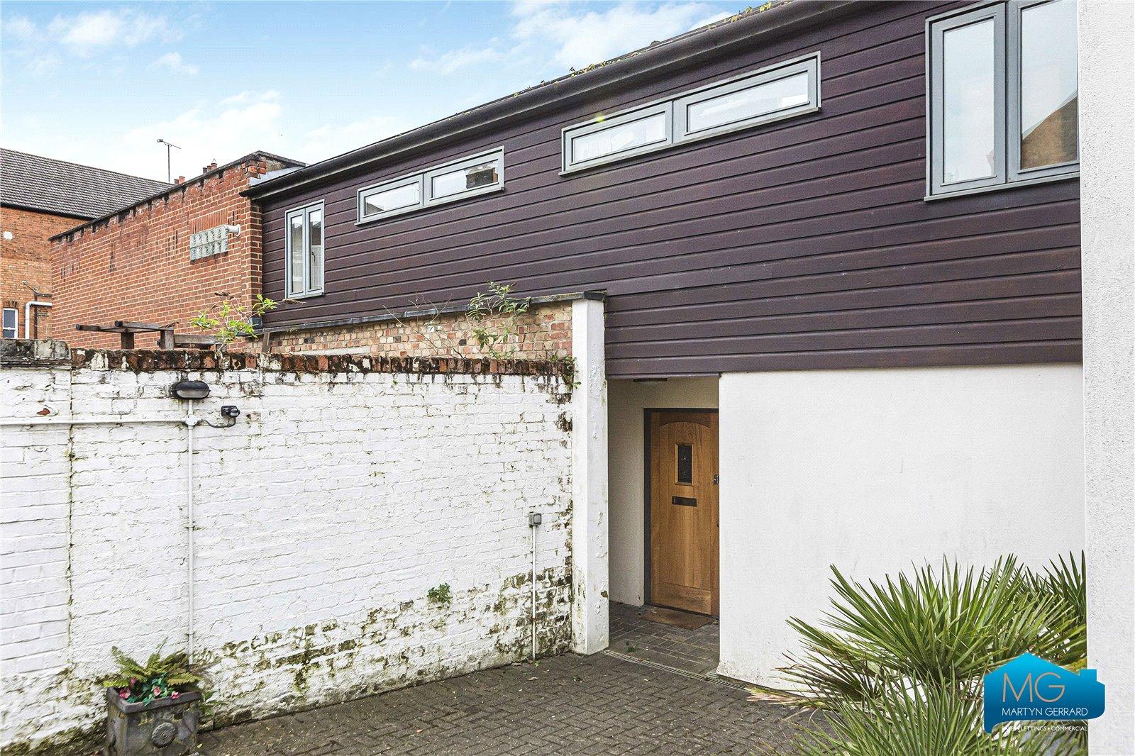 2 bedroom Terraced House to rent - Martyn Gerrard