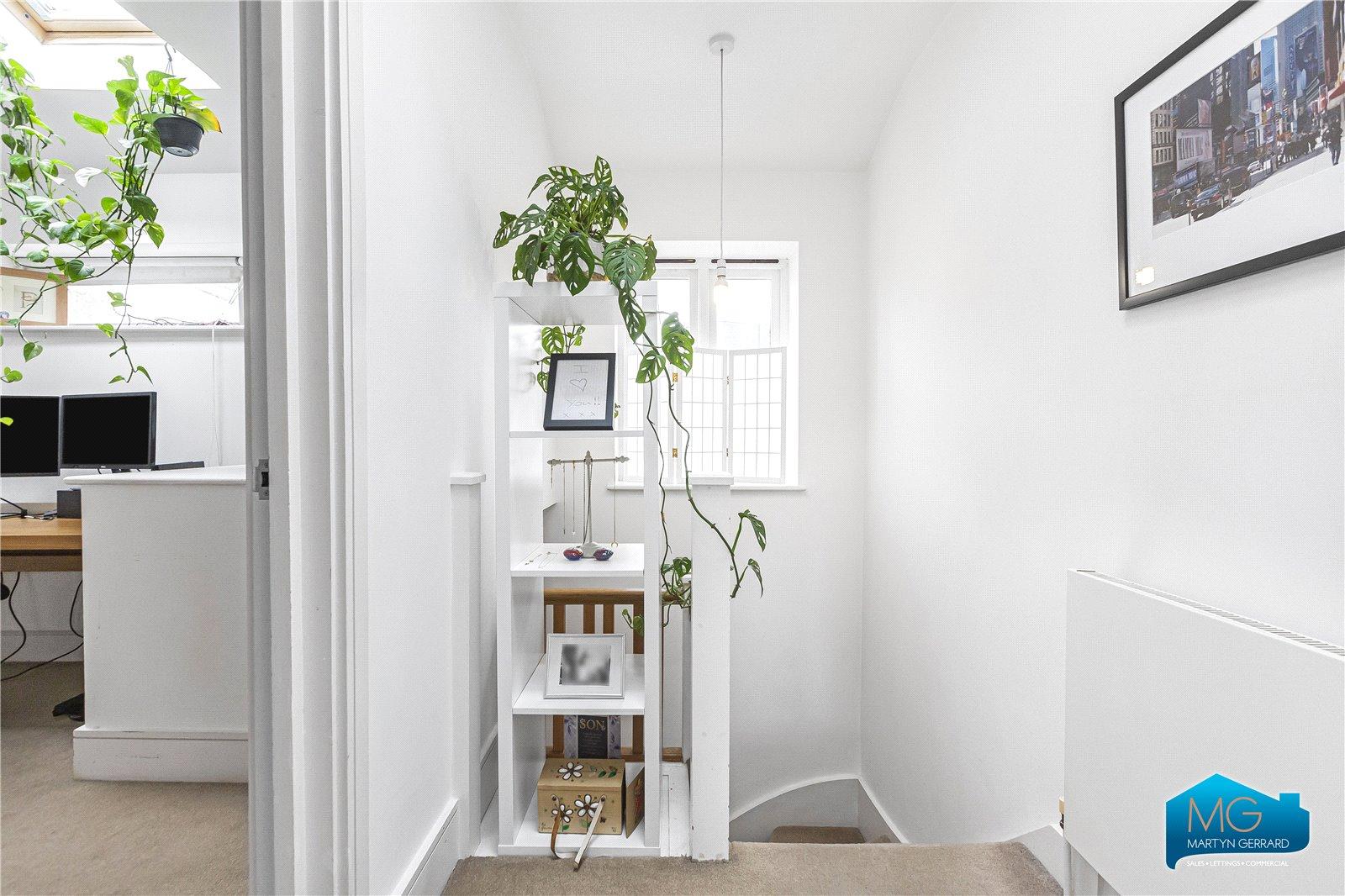Dairy Mews, East Finchley, London, N2+ - Martyn Gerrard