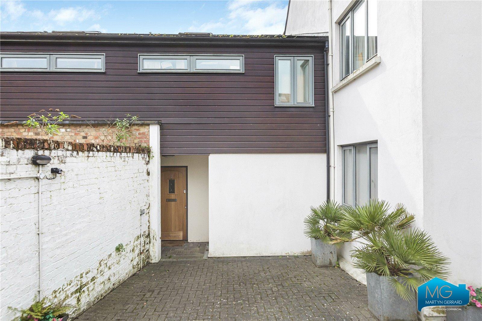 2 bedroom Terraced House to rent - Martyn Gerrard