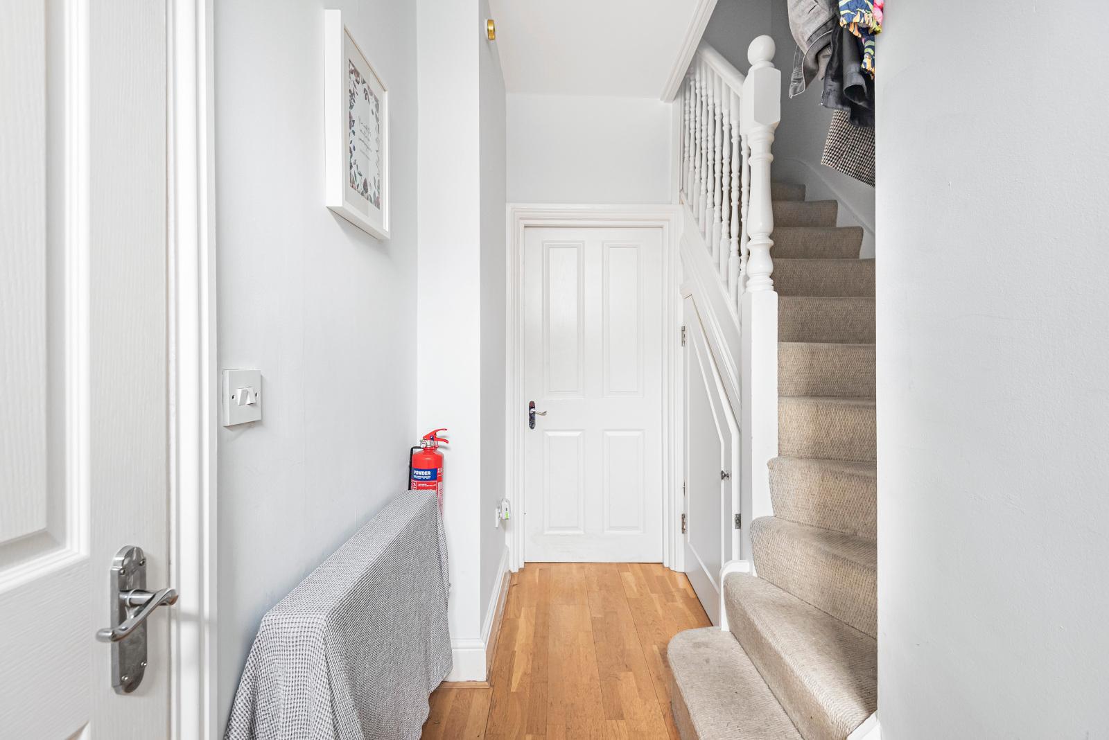 4 bedroom Terraced House to rent - Martyn Gerrard
