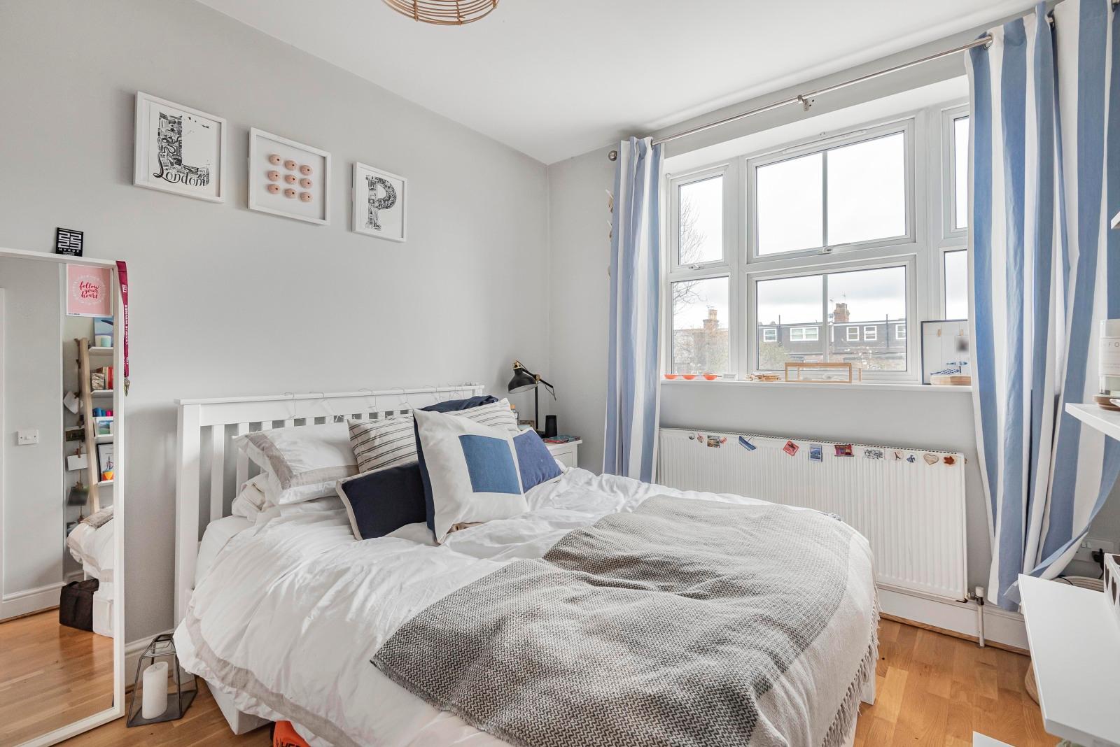 4 bedroom Terraced House to rent - Martyn Gerrard