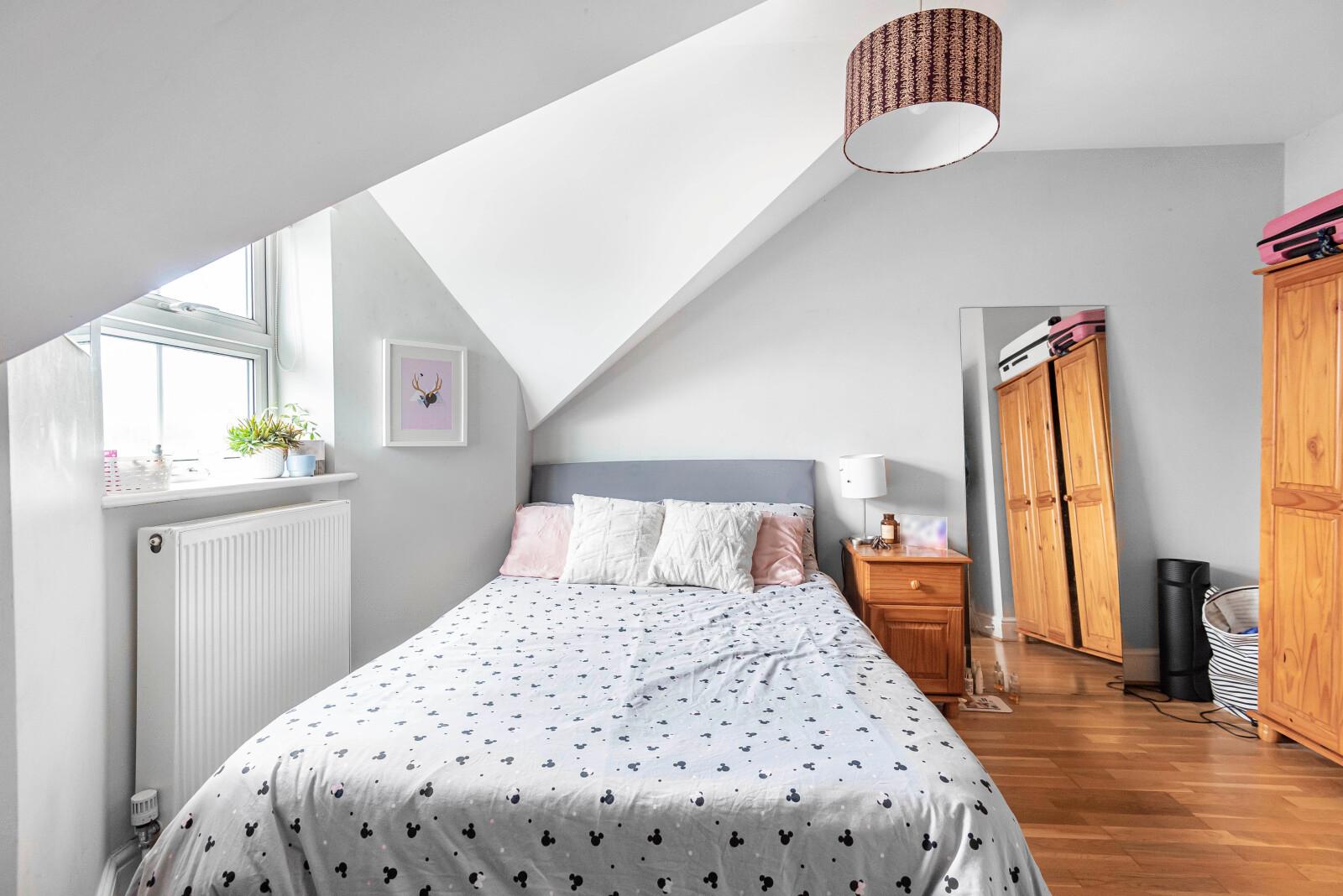 4 bedroom Terraced House to rent - Martyn Gerrard