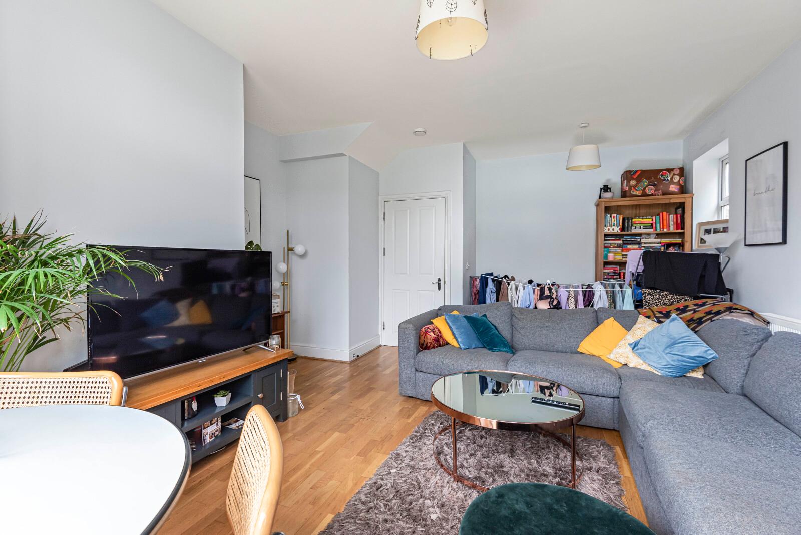 4 bedroom Terraced House to rent - Martyn Gerrard