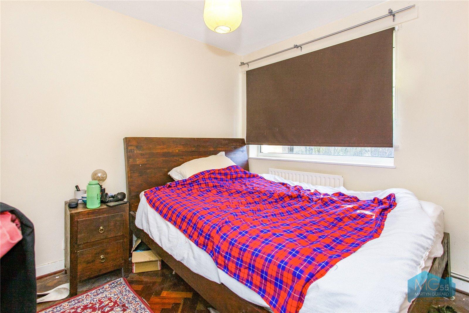 2 bedroom Ground Floor Flat to rent - Martyn Gerrard