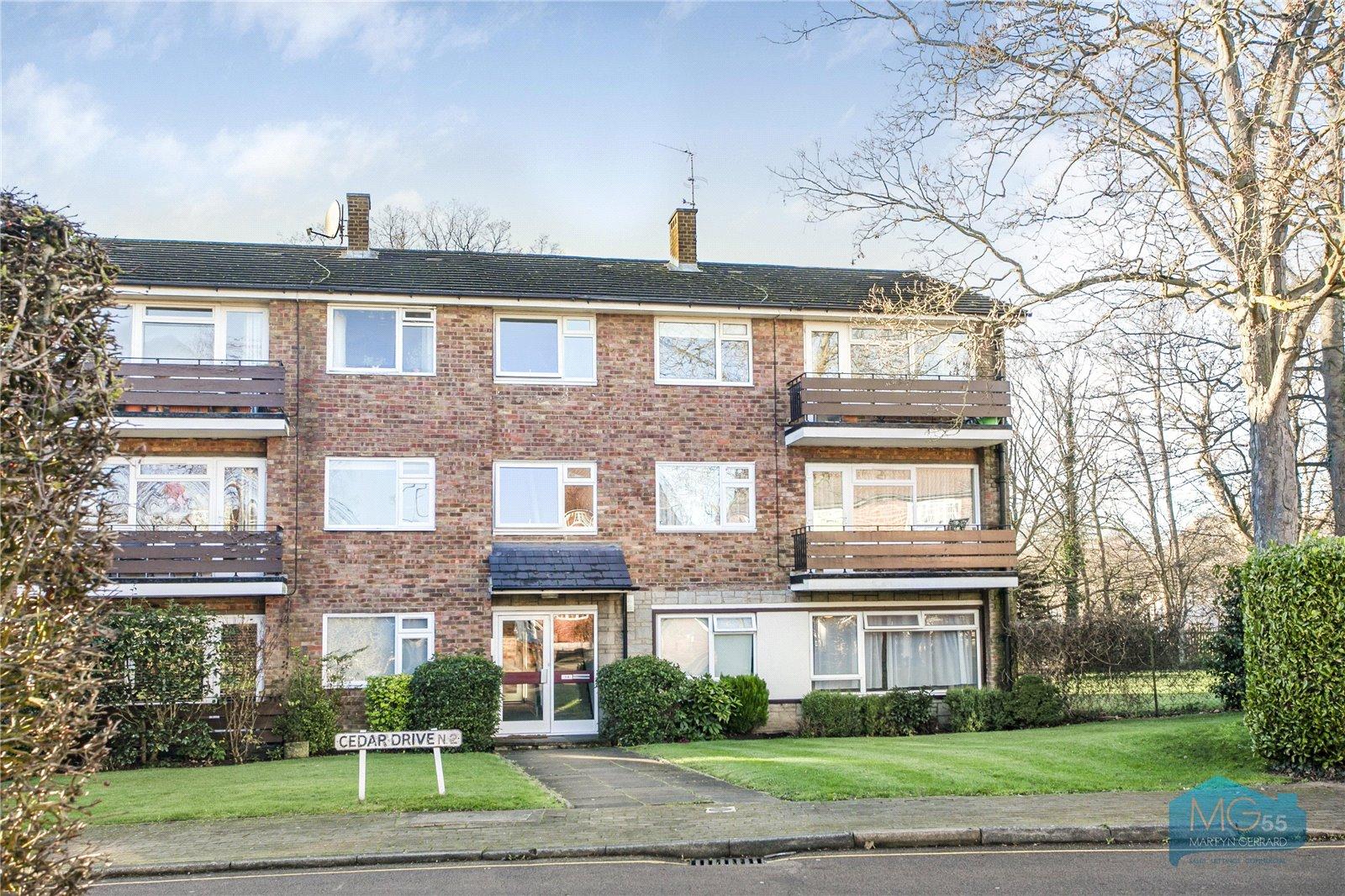 2 bedroom Ground Floor Flat to rent - Martyn Gerrard