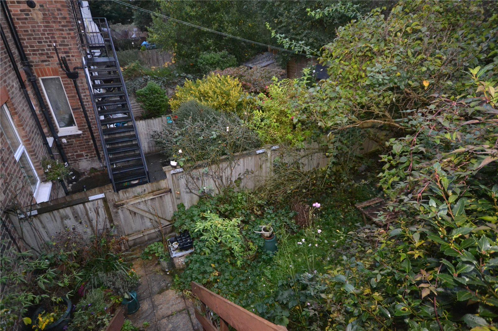 2 bedroom Property to rent - Martyn Gerrard