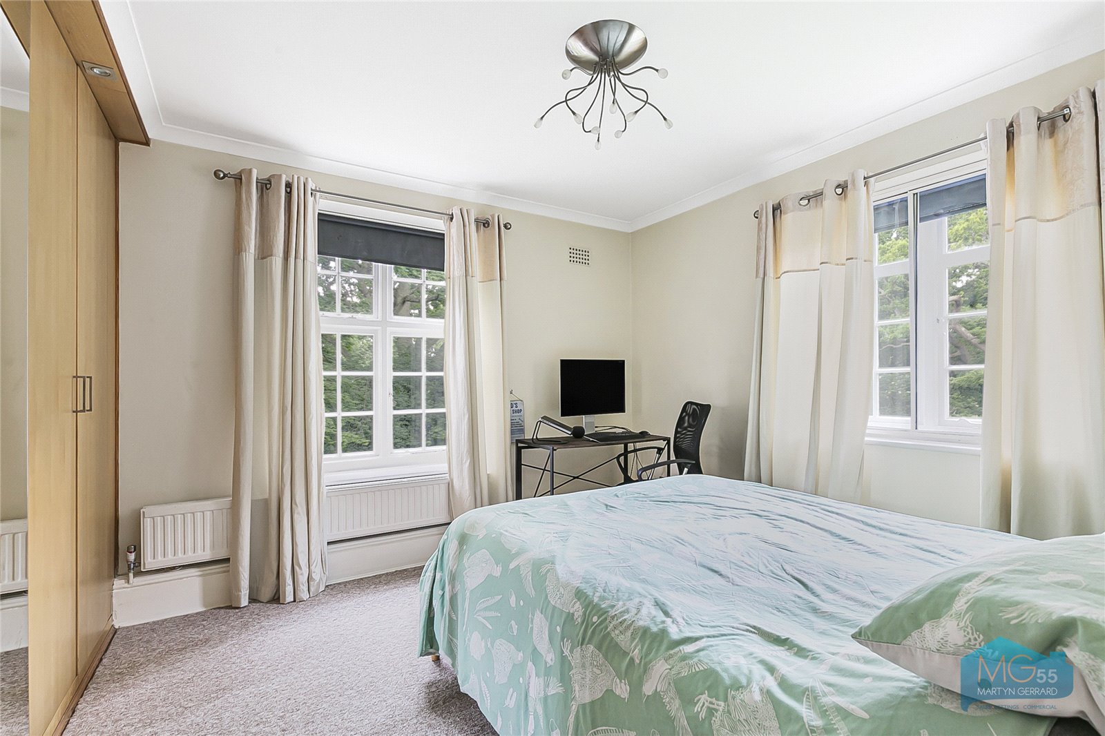 2 bedroom Apartment to rent - Martyn Gerrard