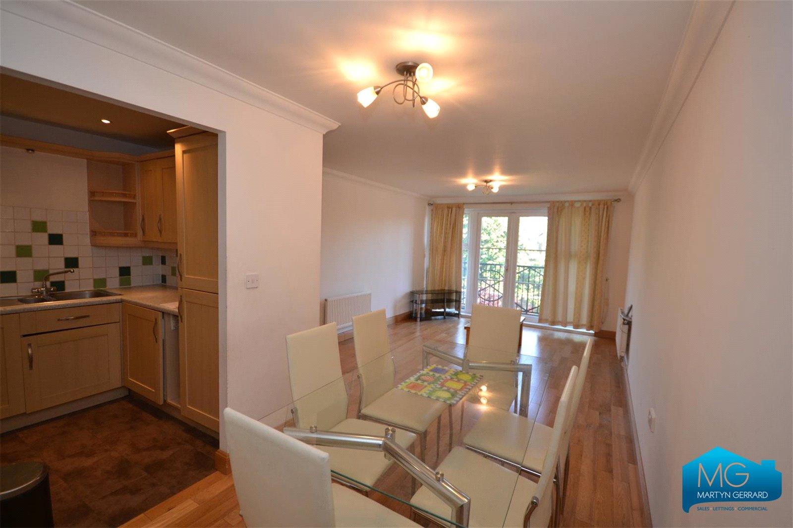 2 bedroom Apartment to rent - Martyn Gerrard