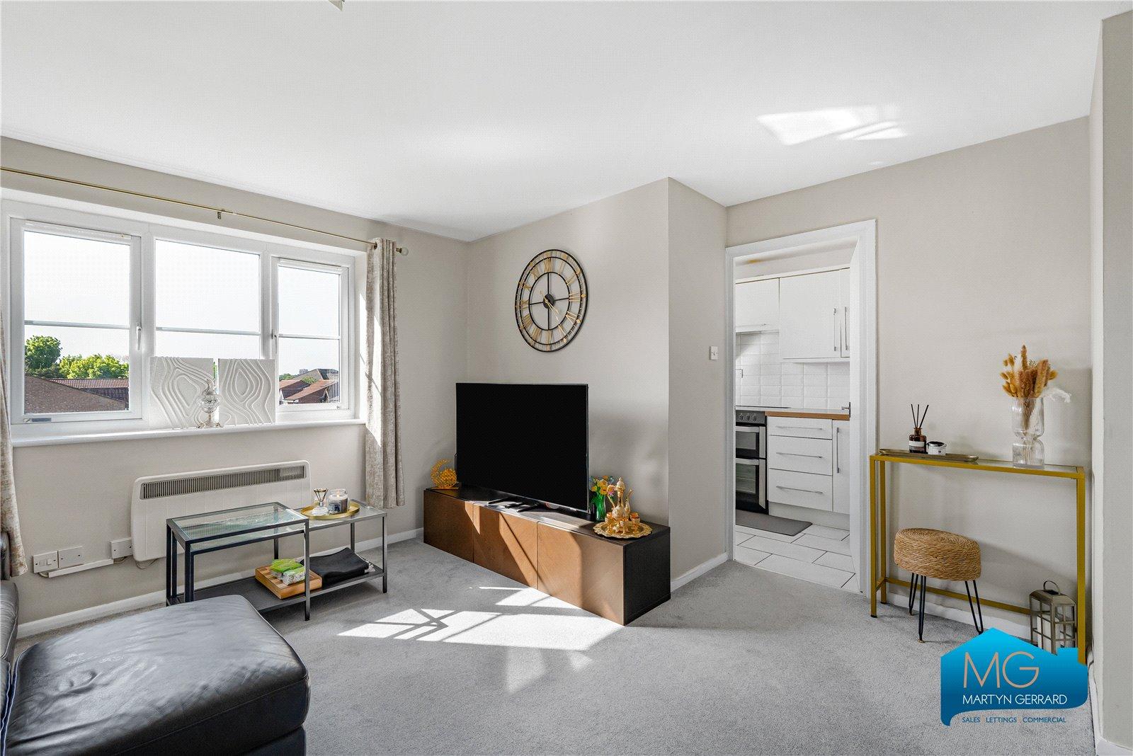 2 bedroom Apartment to rent - Martyn Gerrard