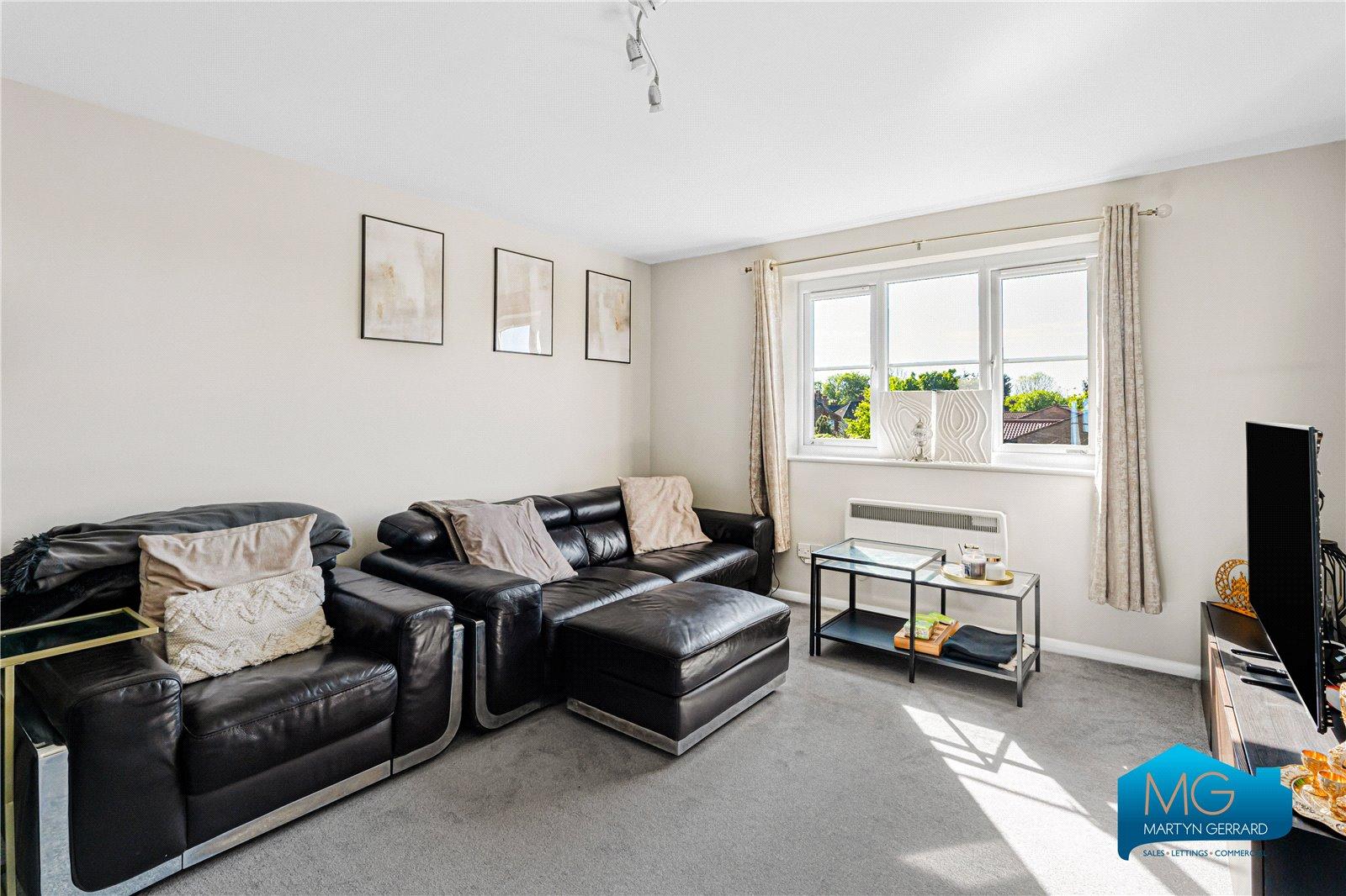 2 bedroom Apartment to rent - Martyn Gerrard
