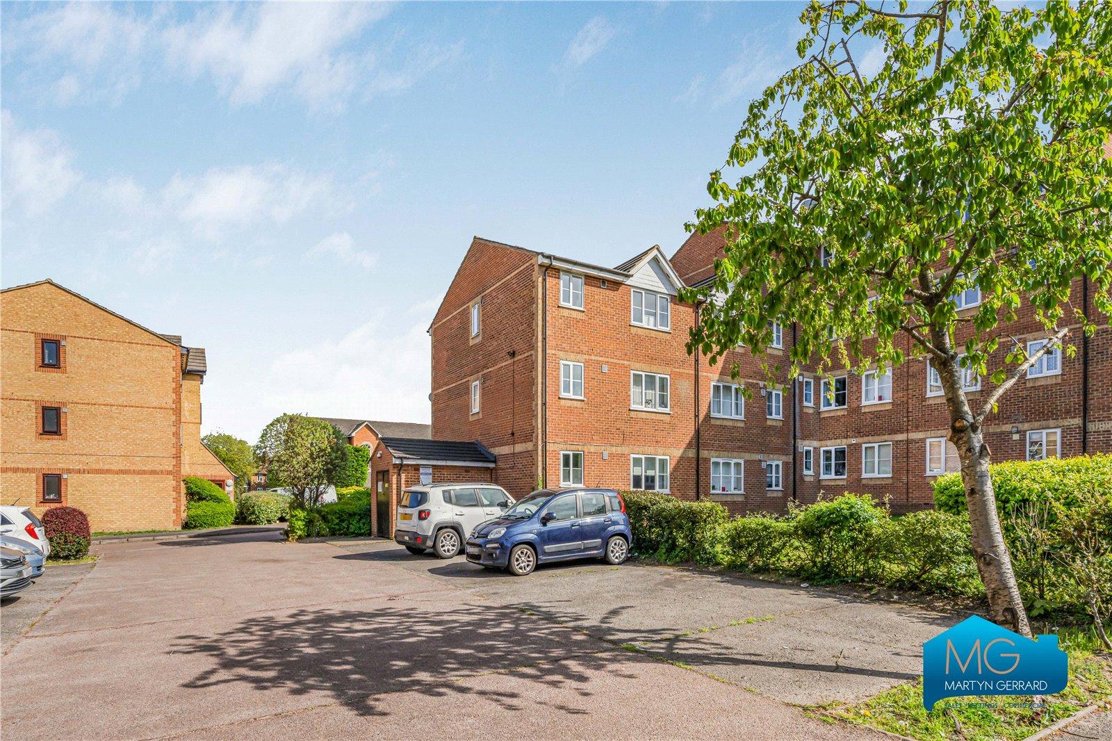 2 bedroom Apartment to rent - Martyn Gerrard