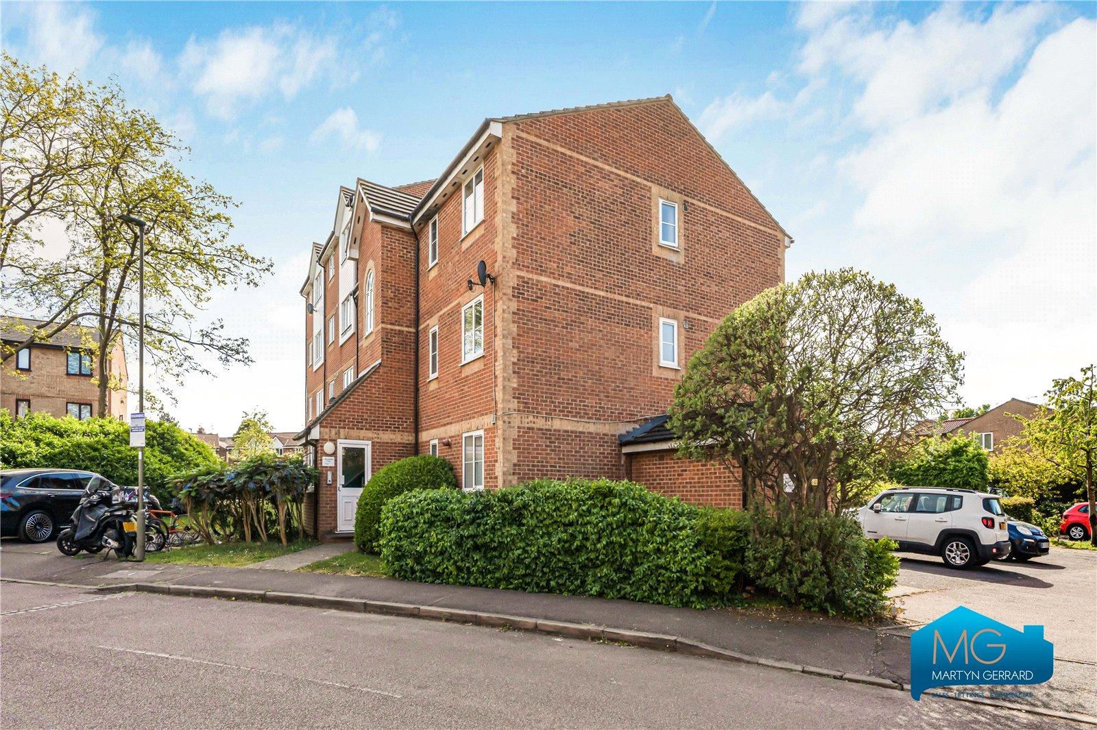 2 bedroom Apartment to rent - Martyn Gerrard