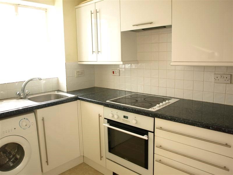 1 bedroom Ground Floor Flat to rent + ' - Martyn Gerrard