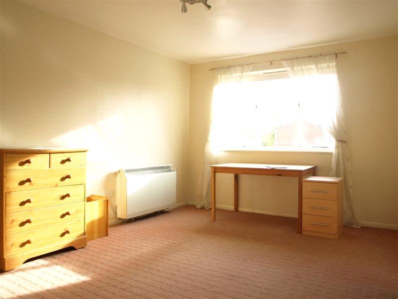 1 bedroom Ground Floor Flat to rent + ' - Martyn Gerrard