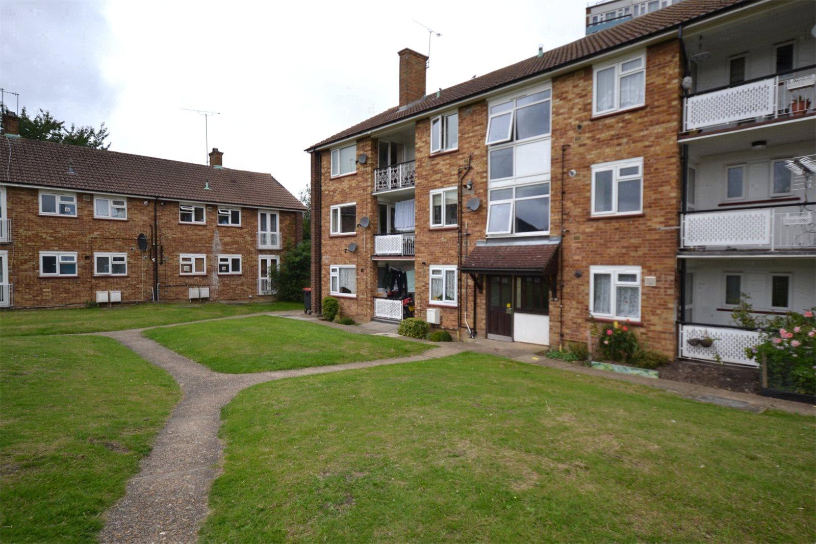 3 bedroom Apartment to rent - Martyn Gerrard