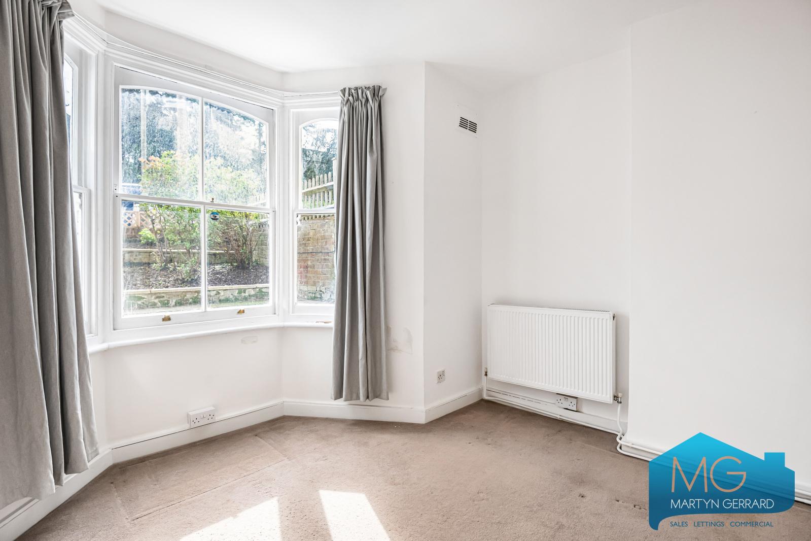 1 bedroom Apartment to rent - Martyn Gerrard