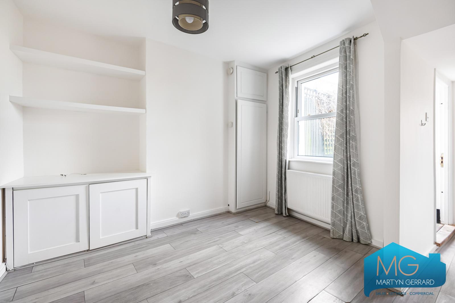 1 bedroom Apartment to rent - Martyn Gerrard