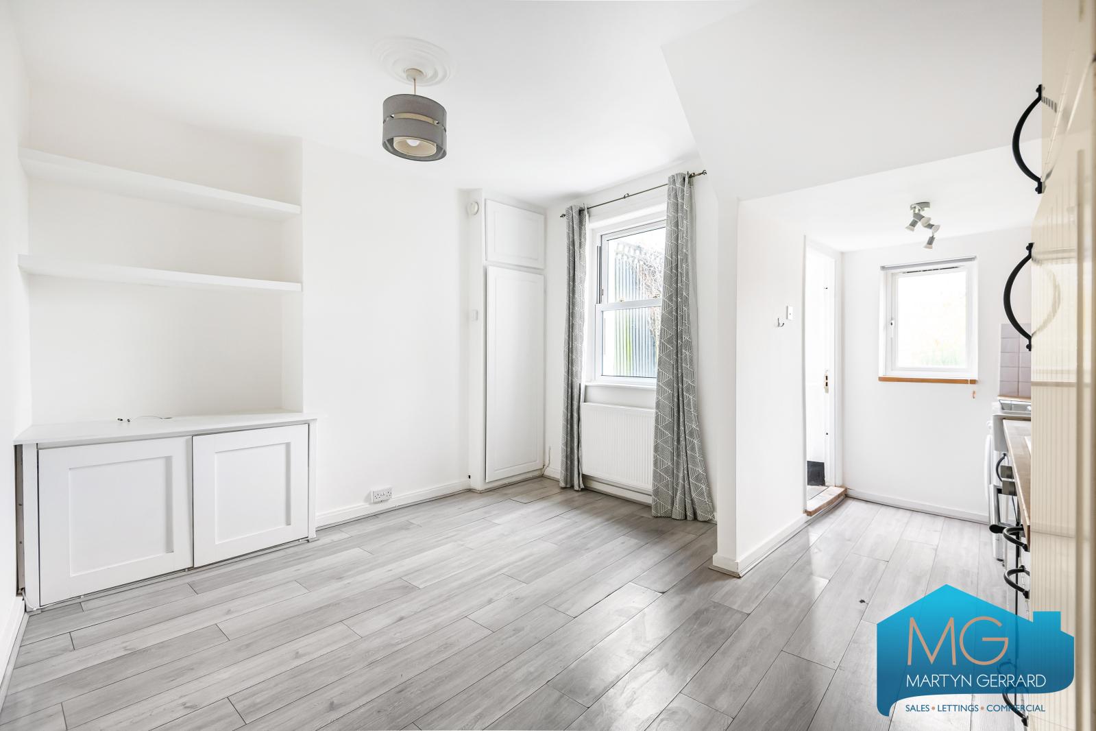 1 bedroom Apartment to rent - Martyn Gerrard