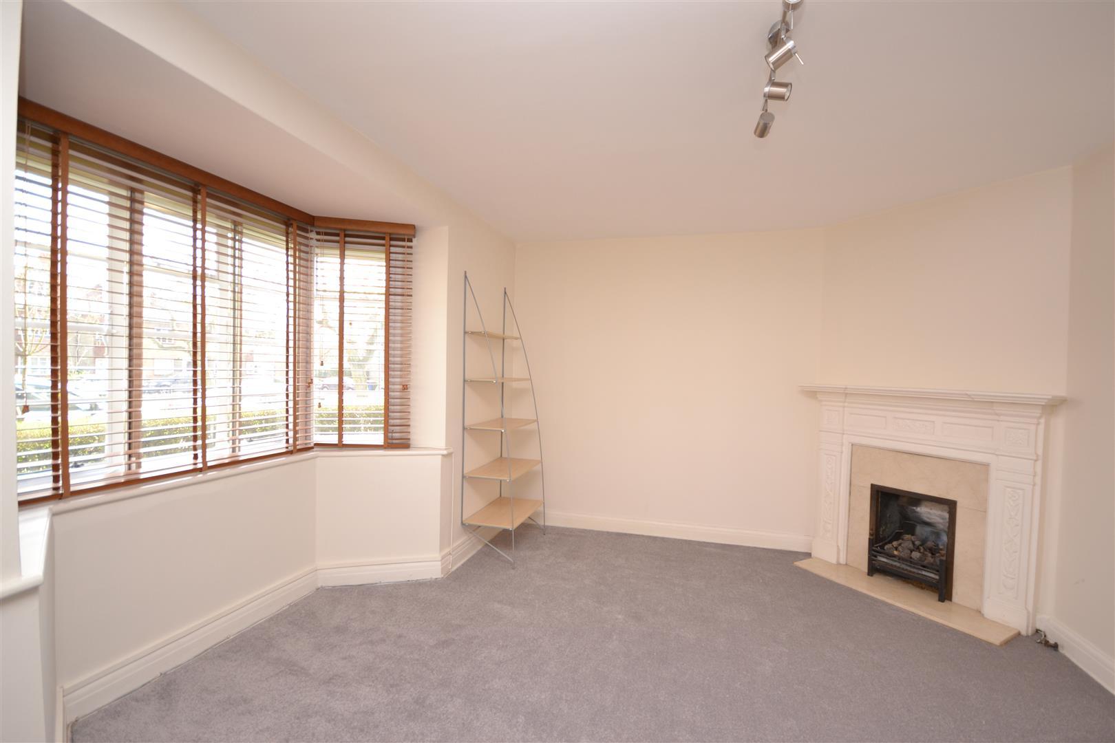 2 bedroom Ground Floor Flat to rent + ' - Martyn Gerrard