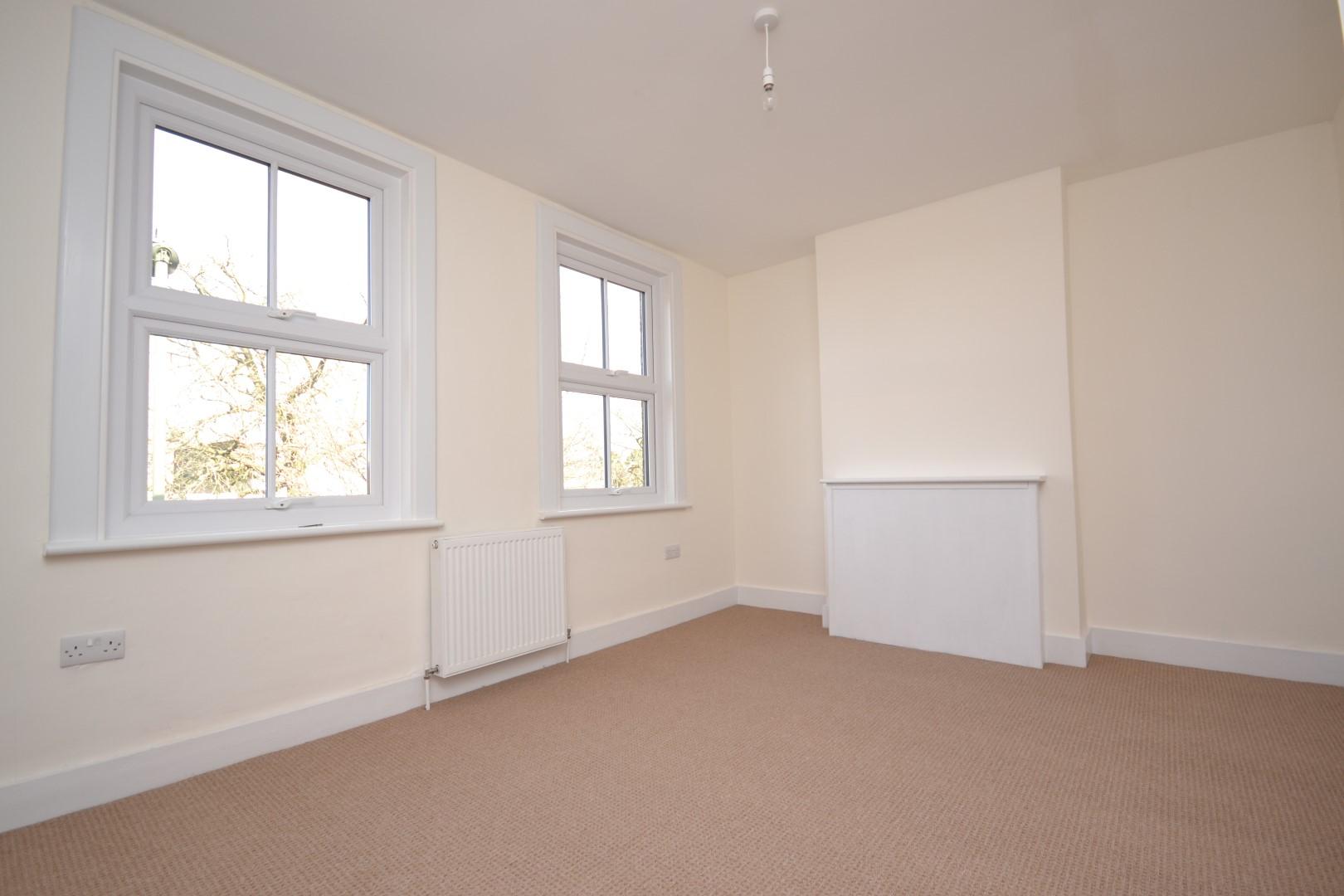 2 bedroom Apartment to rent - Martyn Gerrard