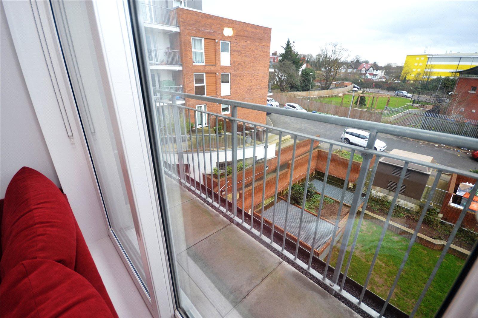 1 bedroom Apartment to rent - Martyn Gerrard