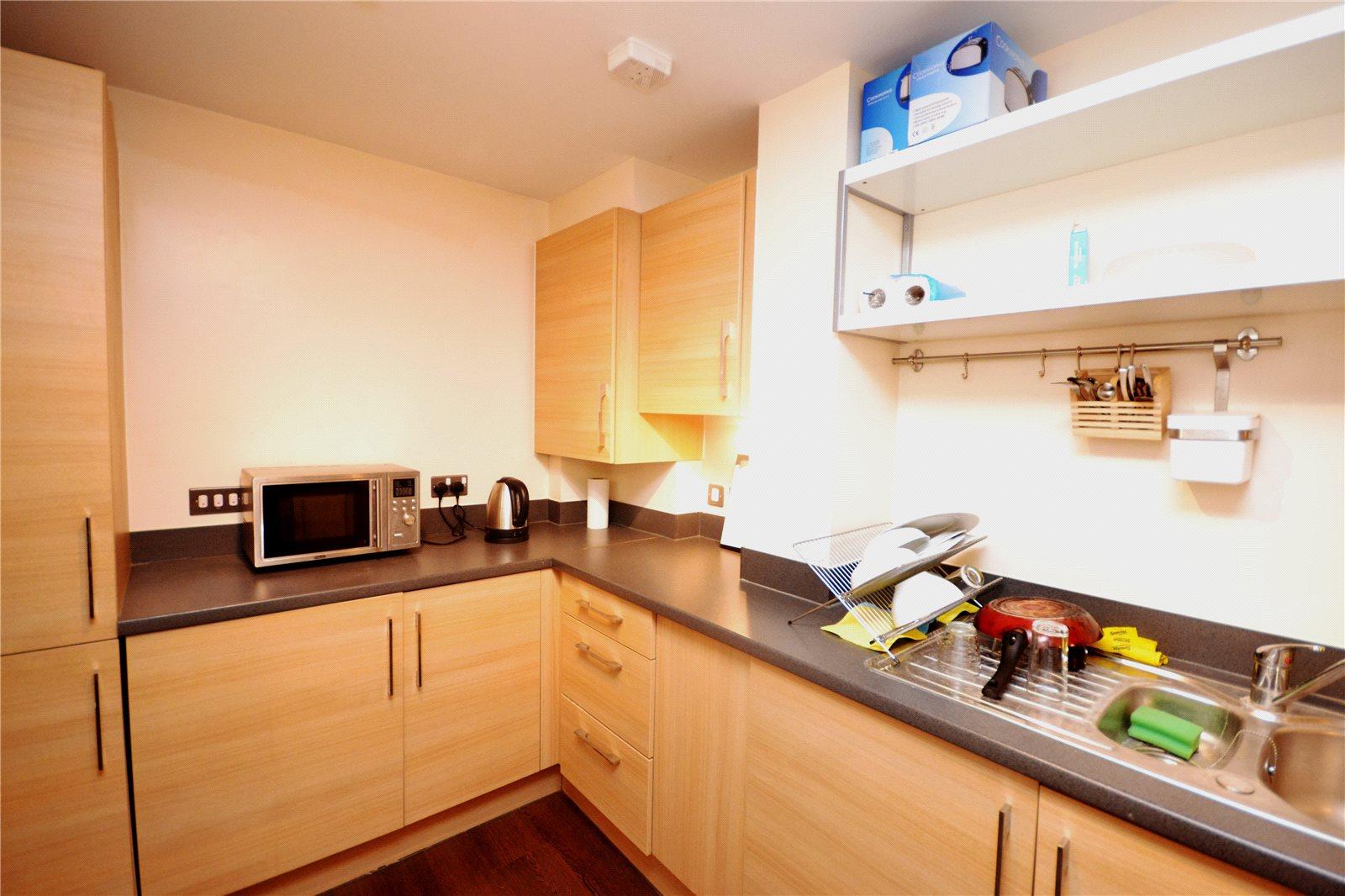 1 bedroom Apartment to rent - Martyn Gerrard