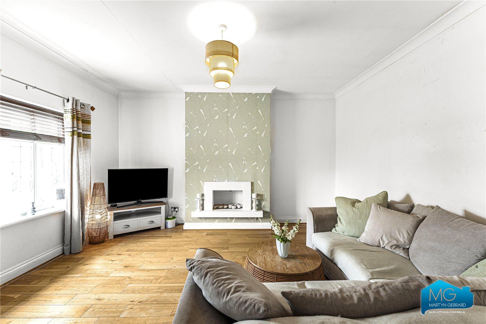 3 bedroom Apartment to rent - Martyn Gerrard
