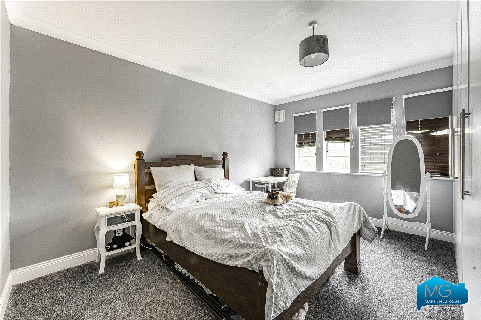 3 bedroom Apartment to rent - Martyn Gerrard
