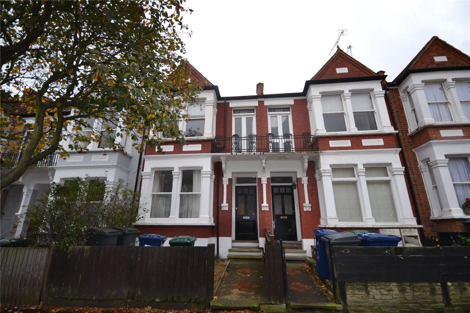 2 bedroom Apartment to rent - Martyn Gerrard