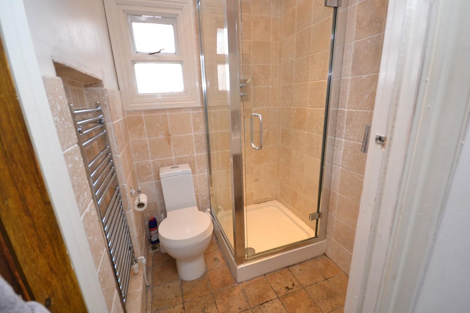2 bedroom Apartment to rent - Martyn Gerrard