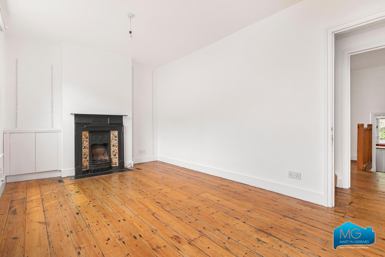 2 bedroom Terraced House to rent - Martyn Gerrard