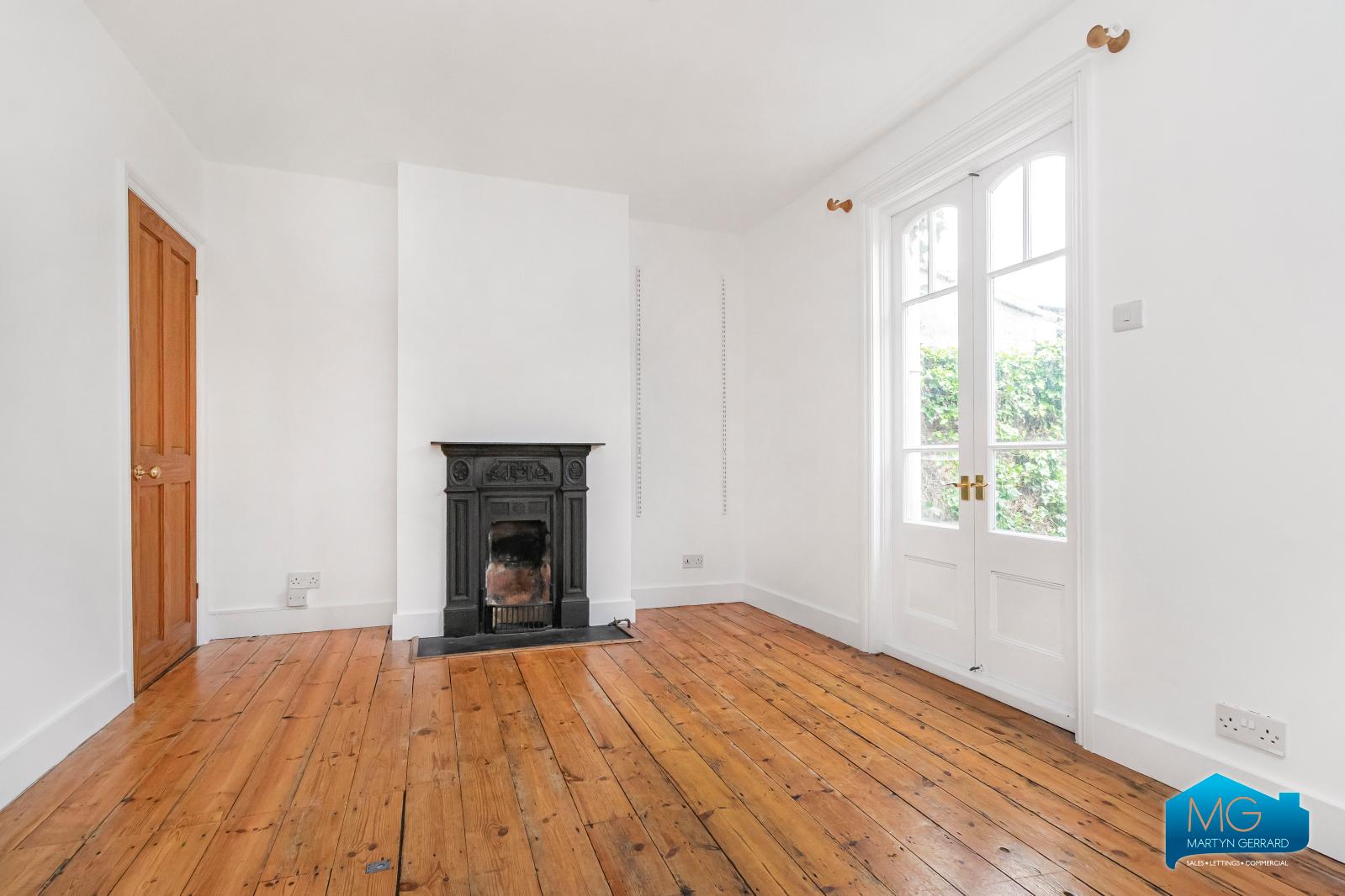 2 bedroom Terraced House to rent - Martyn Gerrard