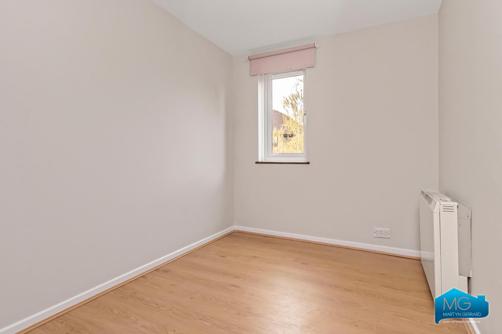 2 bedroom Apartment to rent - Martyn Gerrard