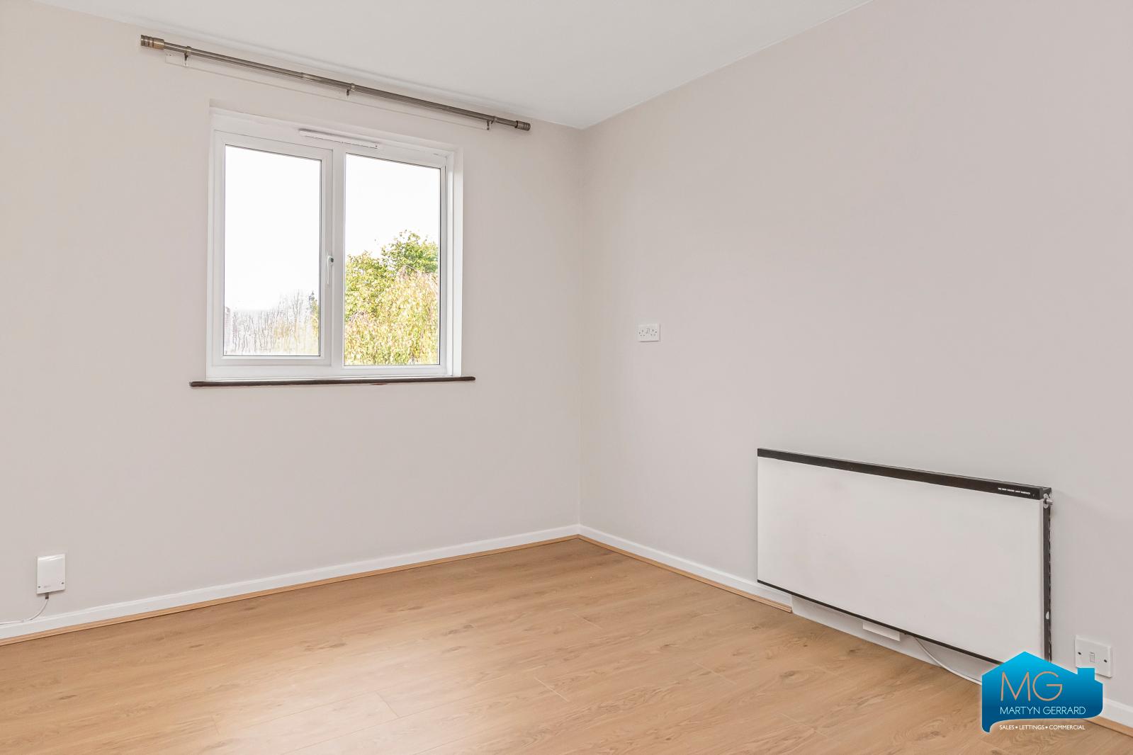 2 bedroom Apartment to rent - Martyn Gerrard