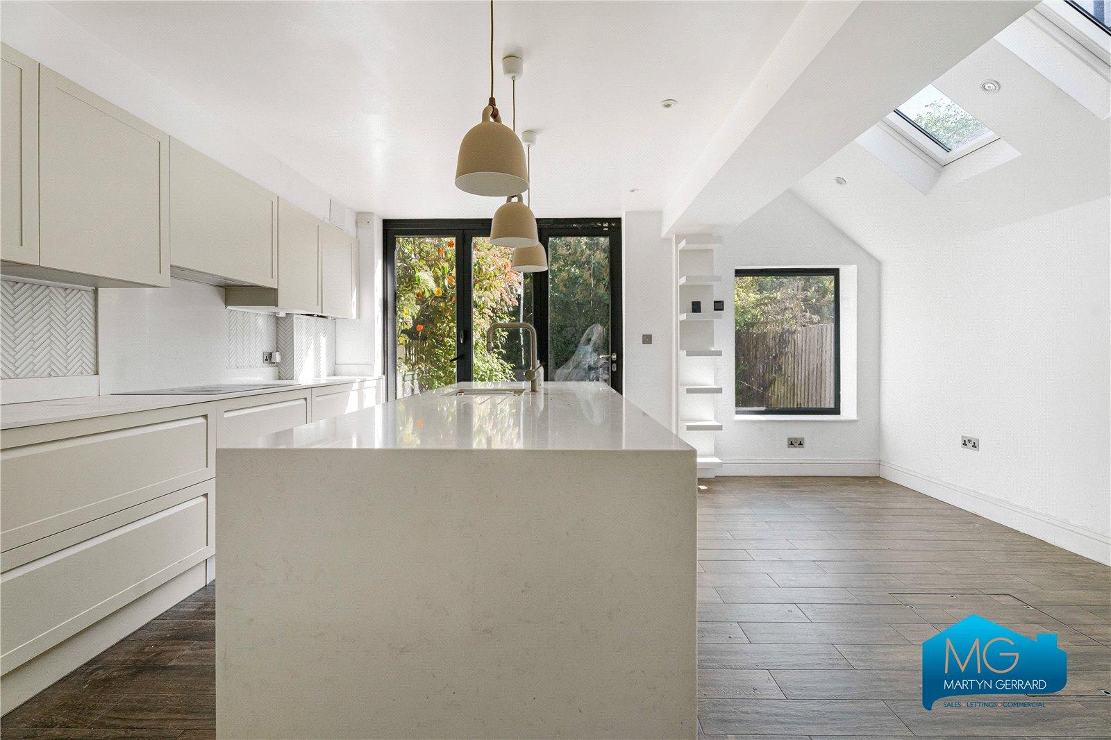 3 bedroom Terraced House to rent - Martyn Gerrard