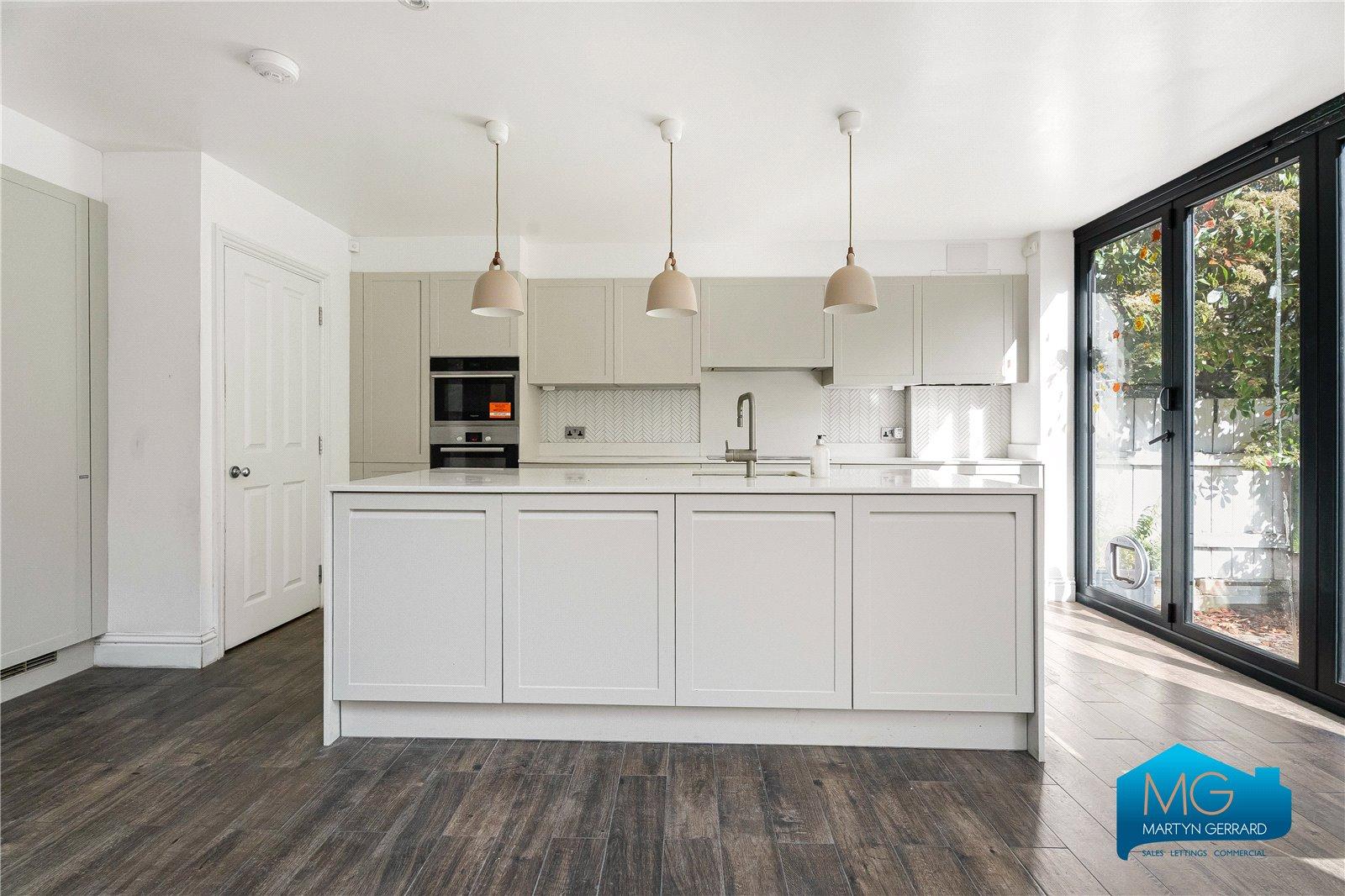 3 bedroom Terraced House to rent - Martyn Gerrard