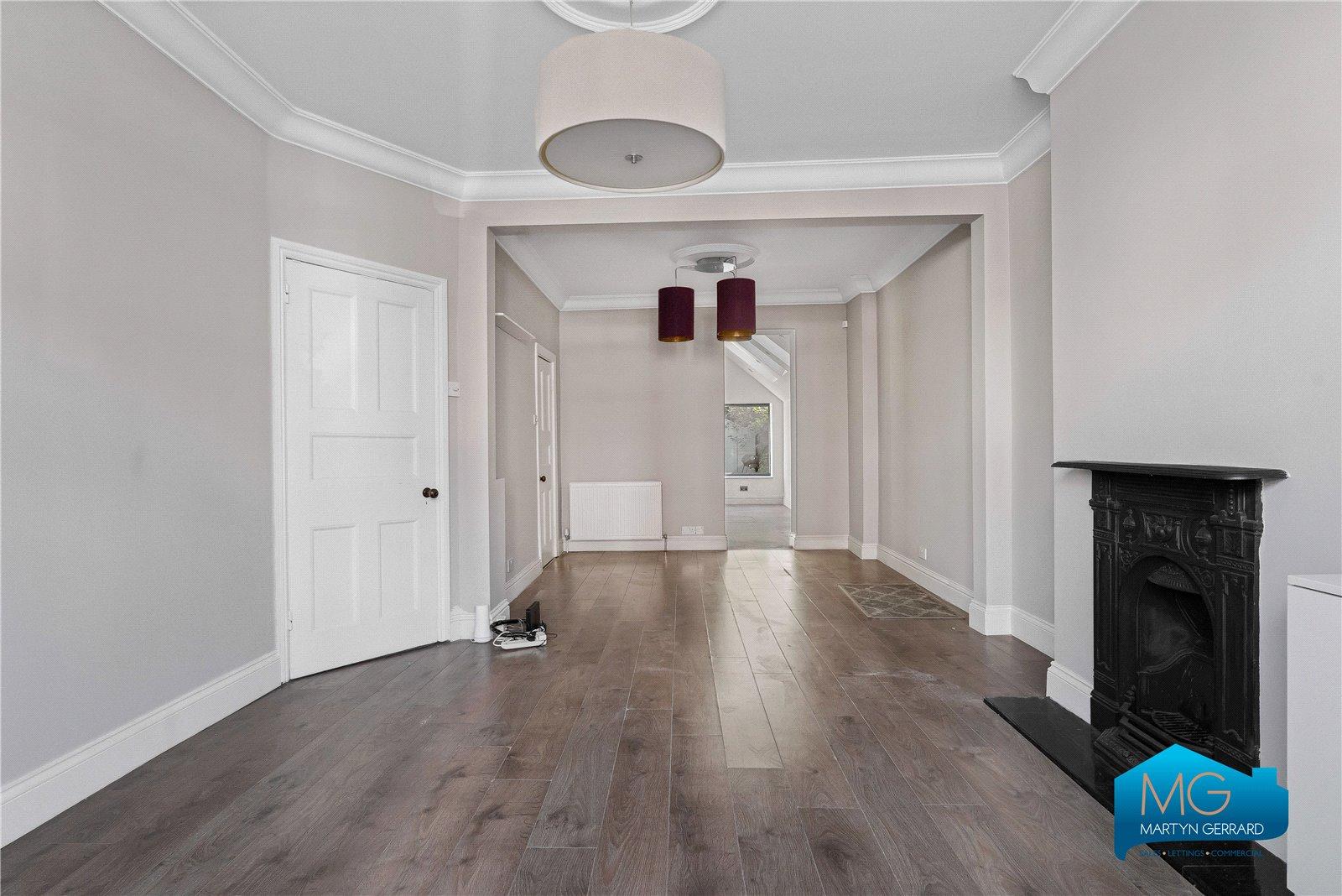 3 bedroom Terraced House to rent - Martyn Gerrard