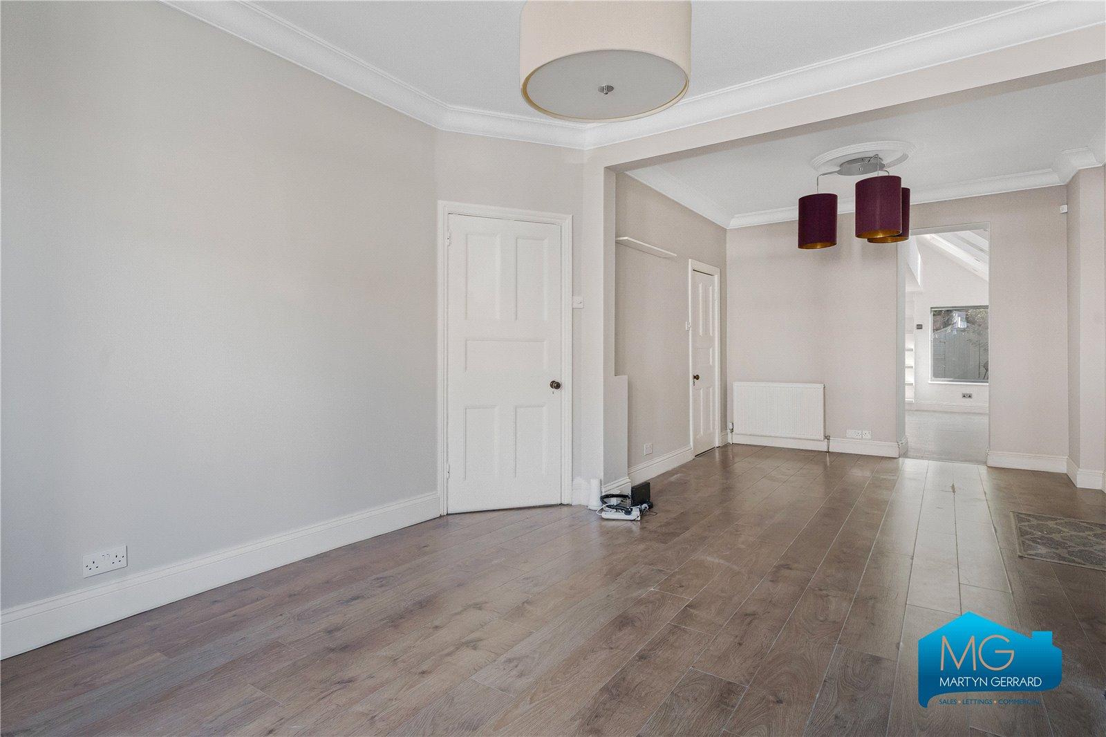 3 bedroom Terraced House to rent - Martyn Gerrard