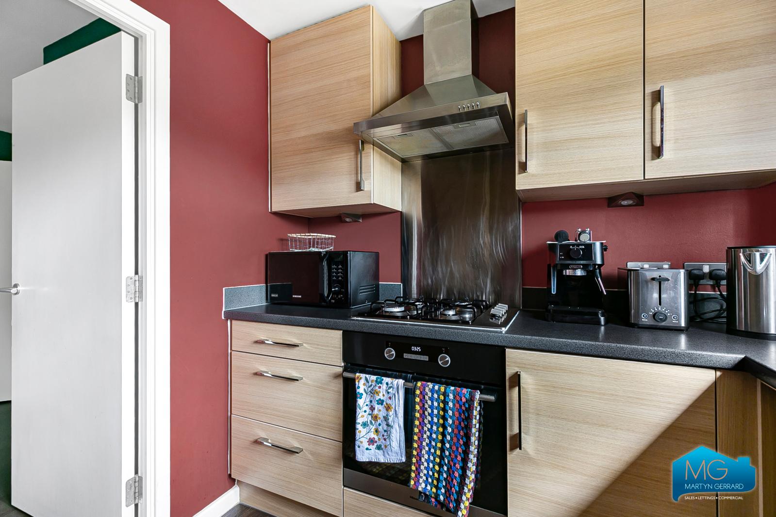 2 bedroom Apartment to rent - Martyn Gerrard