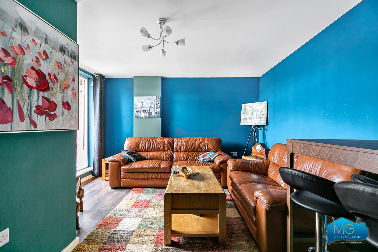 2 bedroom Apartment to rent - Martyn Gerrard