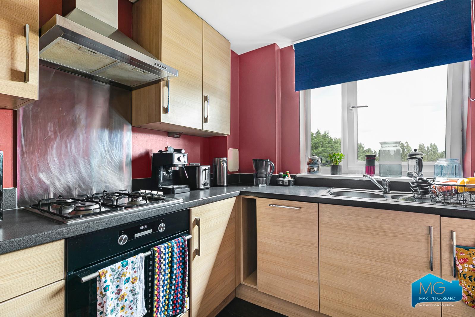 2 bedroom Apartment to rent - Martyn Gerrard