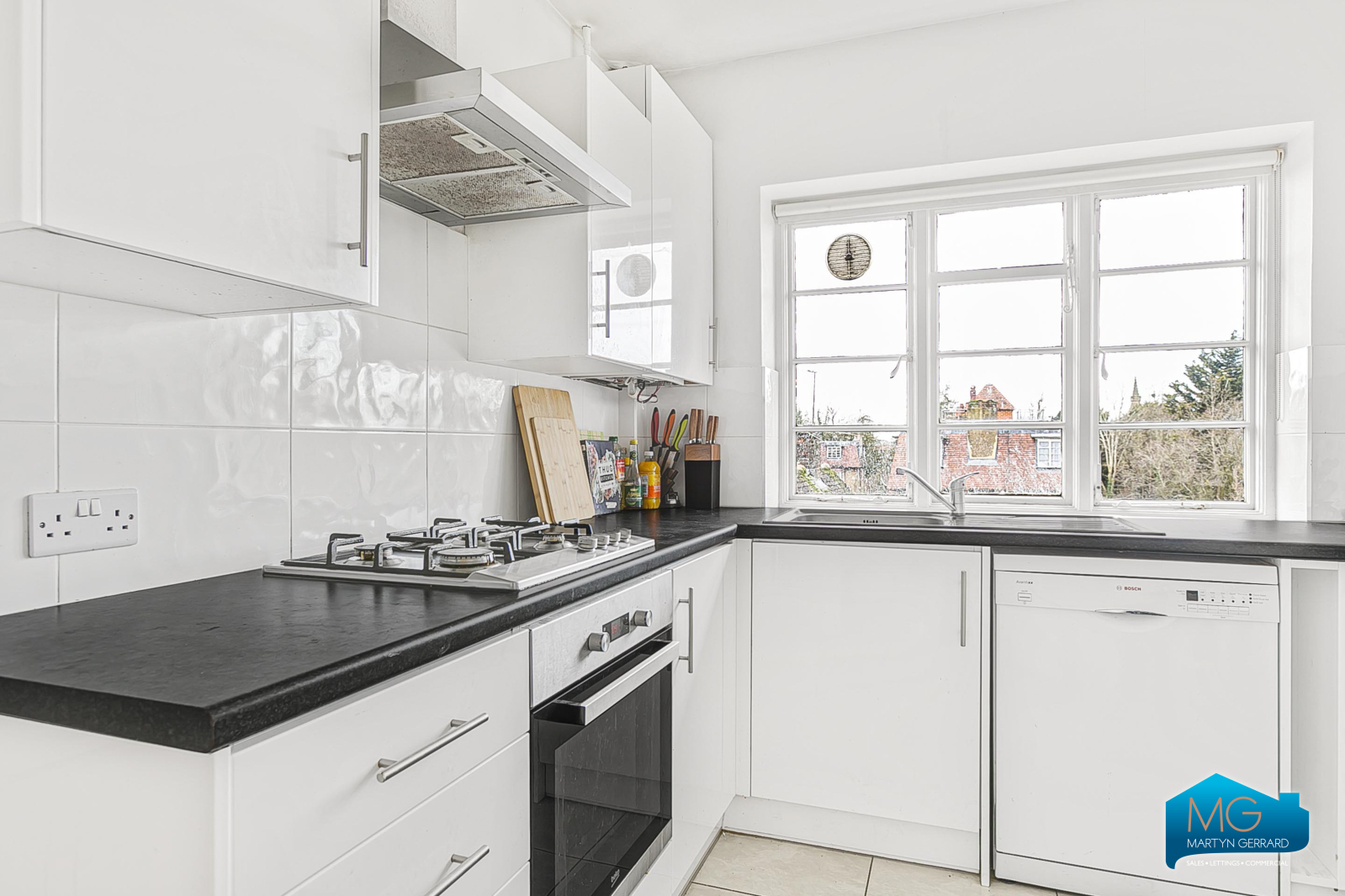 2 bedroom Apartment to rent - Martyn Gerrard