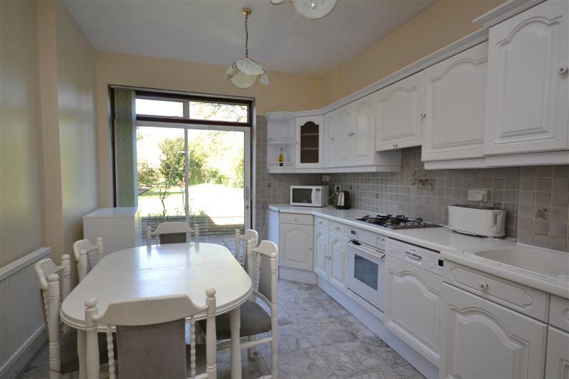 4 bedroom House to rent - Martyn Gerrard