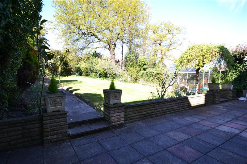 4 bedroom House to rent - Martyn Gerrard