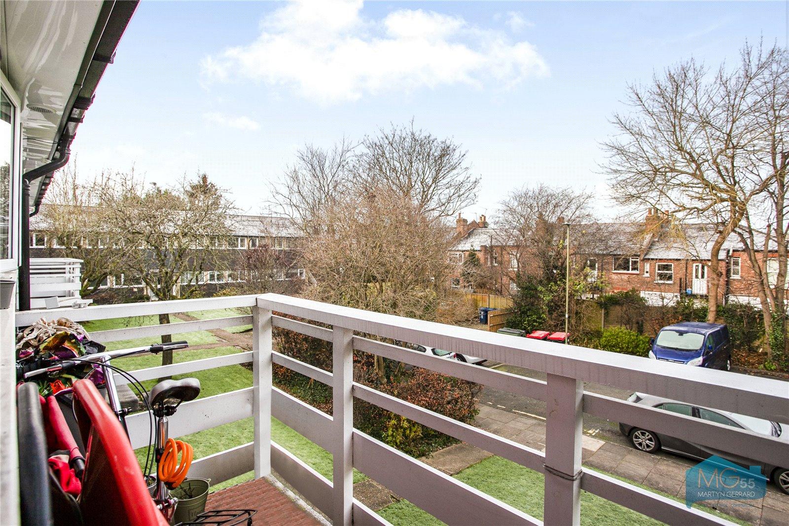 2 bedroom Apartment to rent - Martyn Gerrard