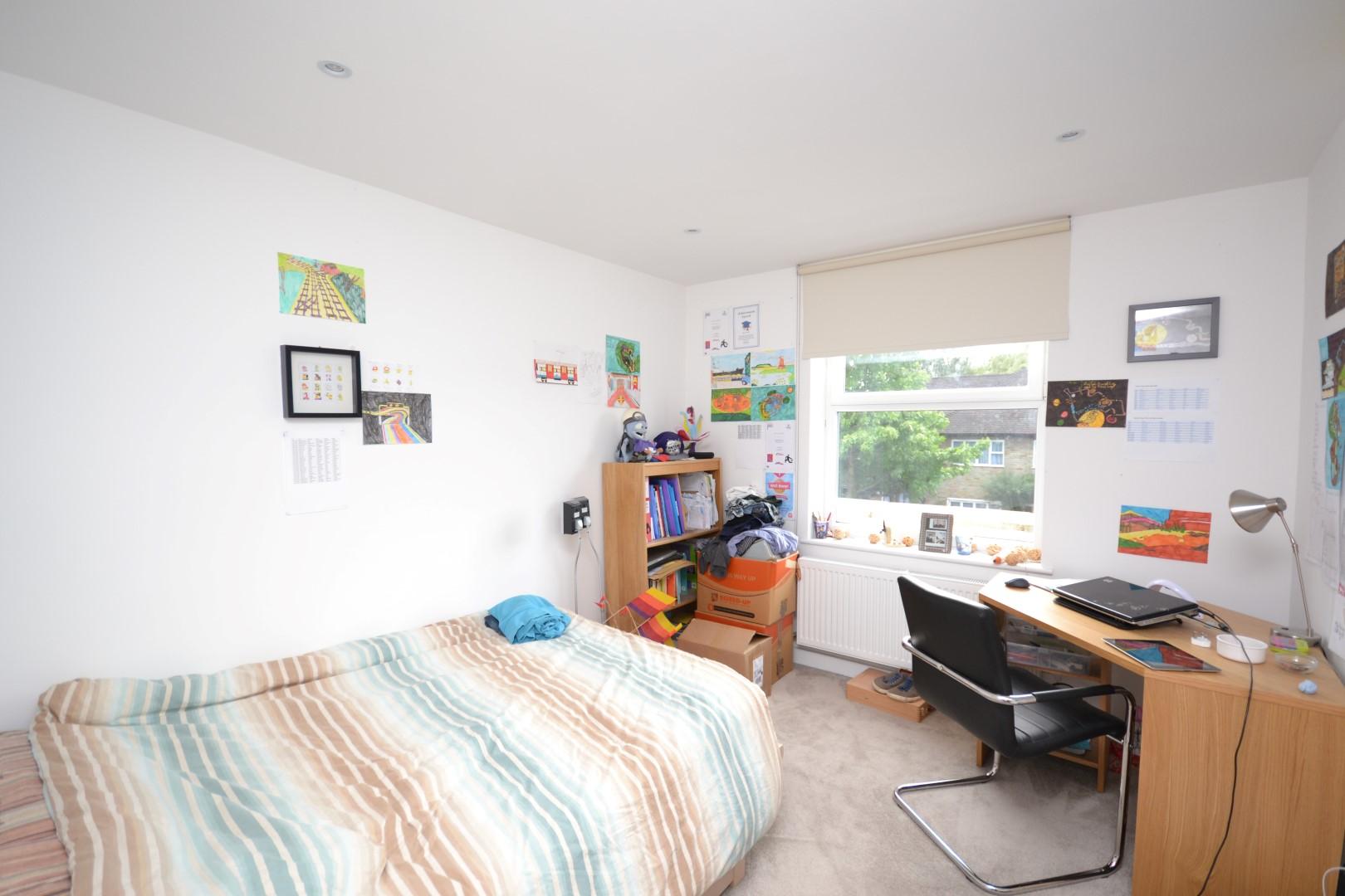 3 bedroom Apartment to rent - Martyn Gerrard