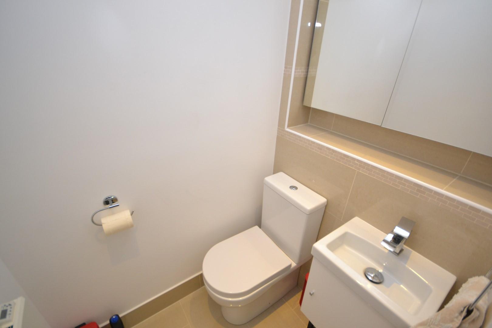 3 bedroom Apartment to rent - Martyn Gerrard
